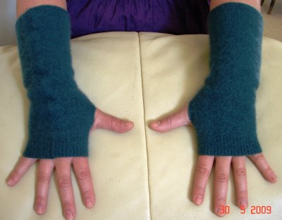 Felted fingerless clearance gloves