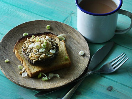 Baked Garlic Mushrooms - The Hedgecombers