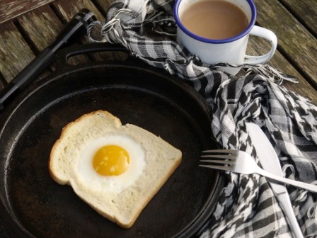 Cast Iron Breakfast Skillet - The Hedgecombers