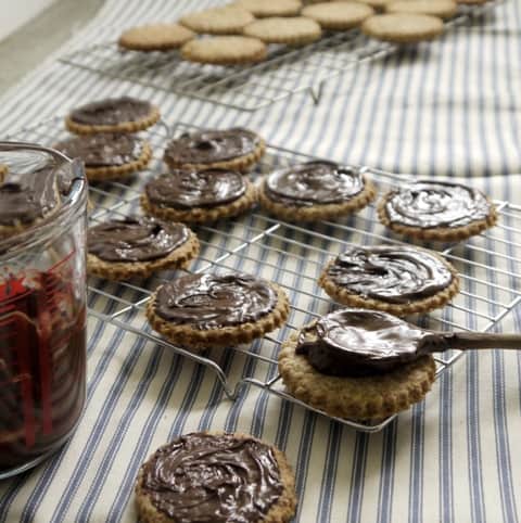 Recipe for Plain Chocolate Digestives