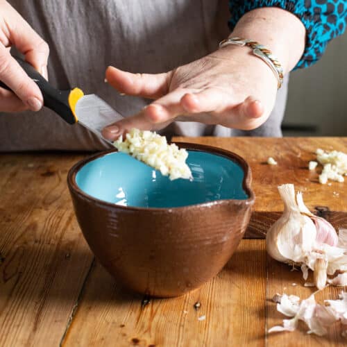 Sticky Balsamic Glazed Chicken Drumsticks The
