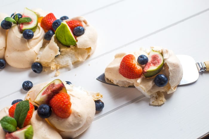 Meringue Wreath with fresh berries and figs