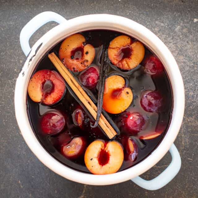 Quick Stewed Plums {No Added Sugar} The